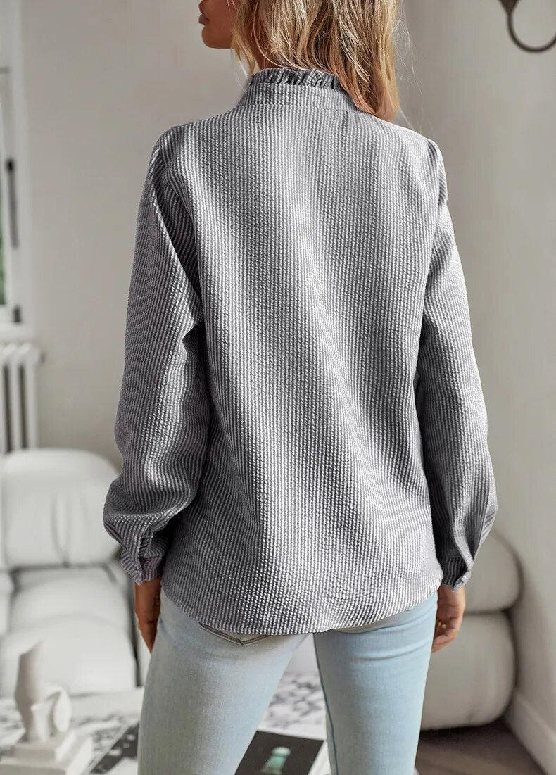 Elle | Blouse with ruffles