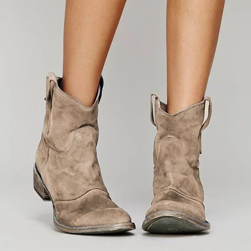 Elle | Vintage style cowboy boots